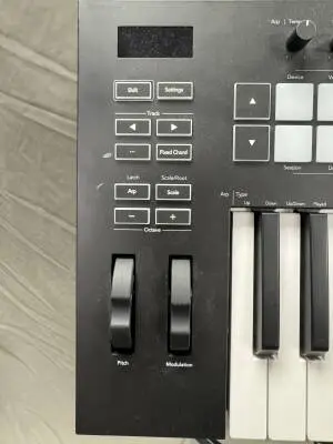 Novation LAUNCHKEY49 Mk3 2